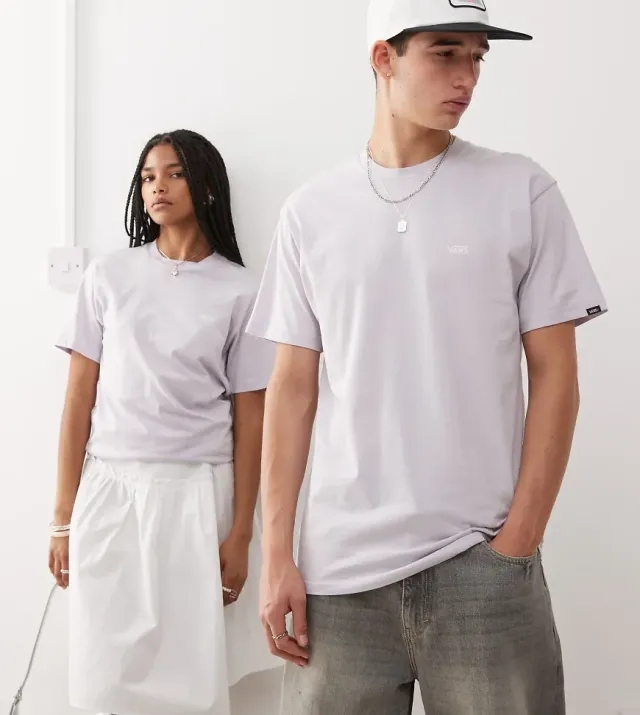 Vans Left Chest Logo T-Shirt In Lilac - Exclusive To Asos-Purple