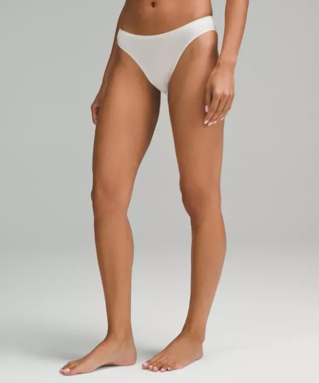 lululemon – Women's Wundermost Ultra-Soft Nulu Mid-Rise Bikini Underwear – Color White – Size L