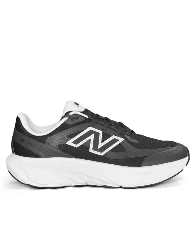 New Balance Men's Fresh Foam Trainer in Black/White Mesh