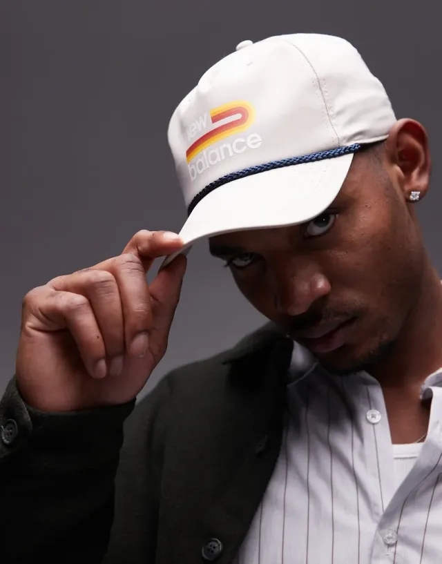New Balance Graphic Logo Cap In Navy