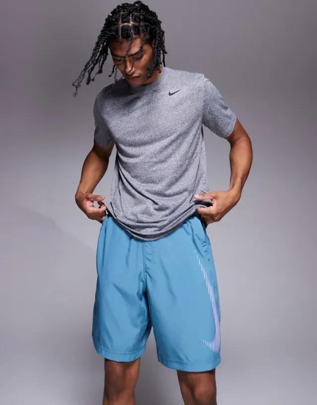 Men's Nike Form Swoosh Shorts in Blue 