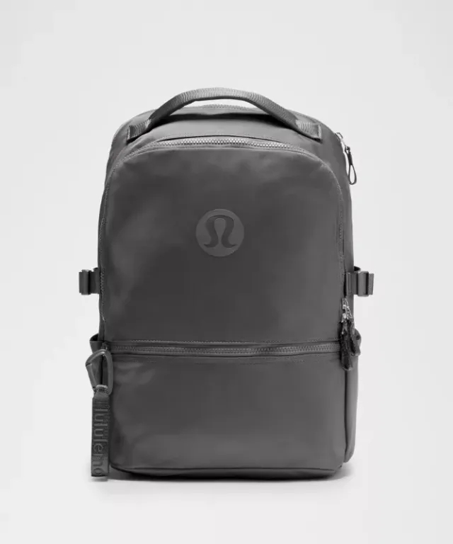 lululemon – New Crew Backpack 22L Logo – Color Grey