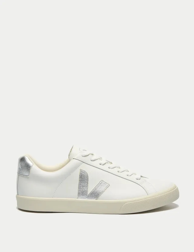 Veja Women's Esplar Leather Low Top Trainers