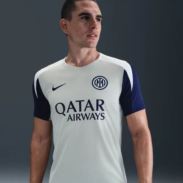 Inter Milan Strike Men's Nike Dri-FIT Football Short-Sleeve Top - Grey - Sustainable Materials