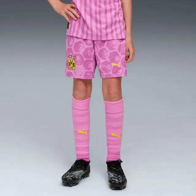 PUMA Kid Super x Borussia Dortmund Shorts Youth, Mauve Pop/Faster Yellow, size 11-12 Youth