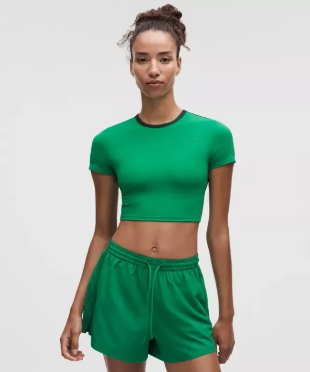 lululemon – Women's Tight-Fit Cropped Shelf-Bra T-Shirt Light Support, B/C Cup – Color Green – Size L