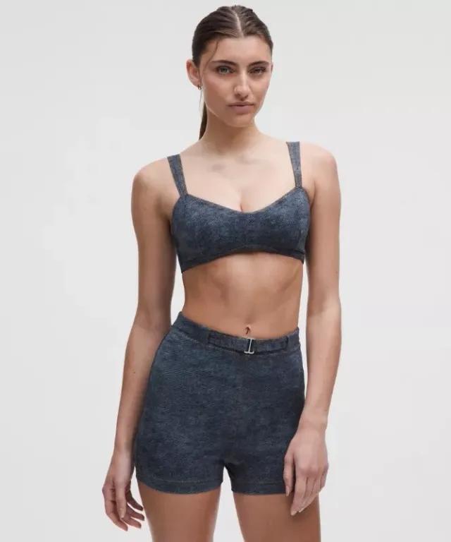 lululemon – Women's Set of the Month: Everlux Denim-Print Sports Bra Light Support, A/B Cup – Color Blue – Size L
