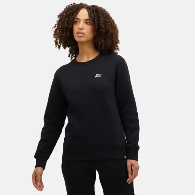 New Balance Women's NB Small Logo Crew Sweat in Black Cotton