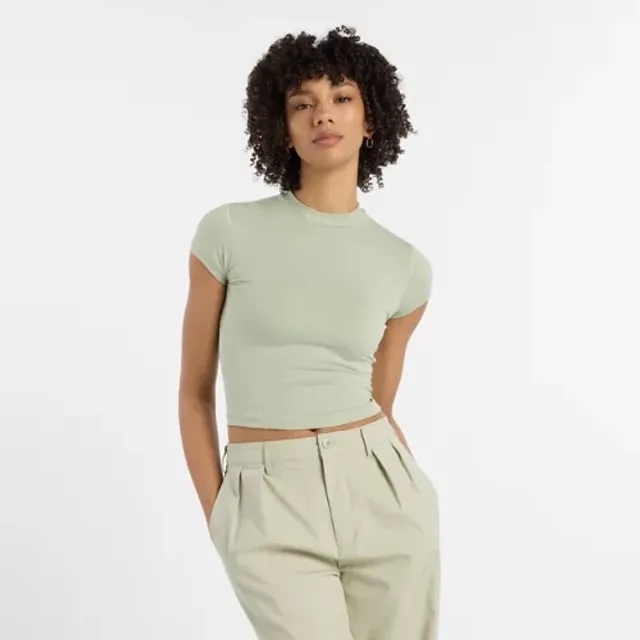 New Balance Women's NB Define Fitted T-Shirt in Green Poly Knit
