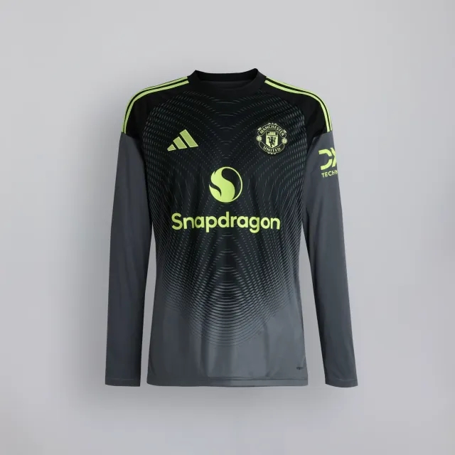 Manchester United Kids 25/26 Goalkeeper Long Sleeve Jersey