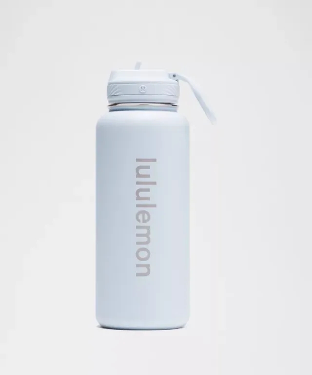 lululemon – Back to Life Sport Bottle 32oz Straw Lid – Color Blue