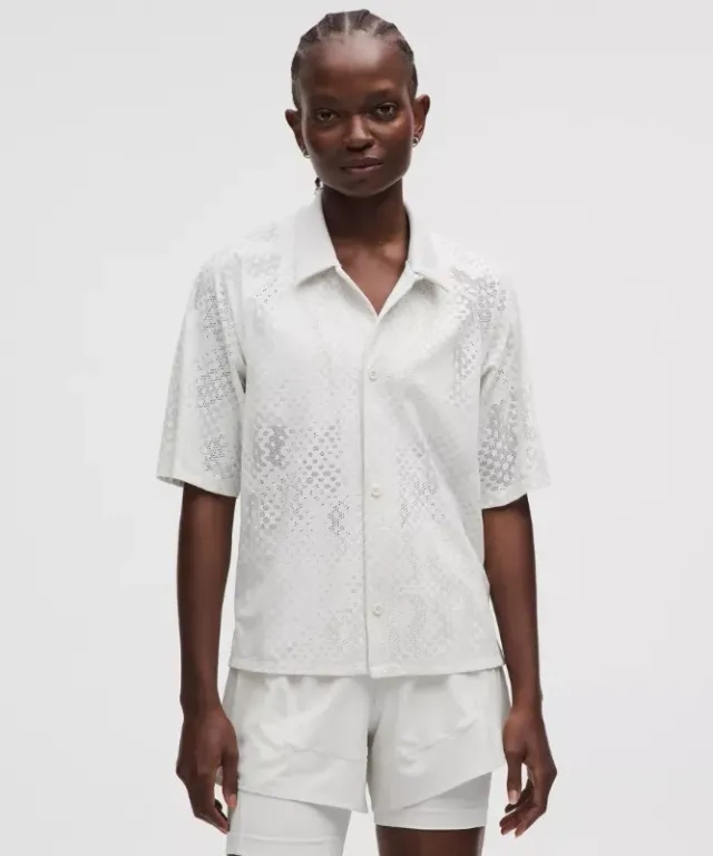 lululemon – Women's Jacquard-Mesh Short-Sleeve Shirt SLNSH Collection – Color White – Size L