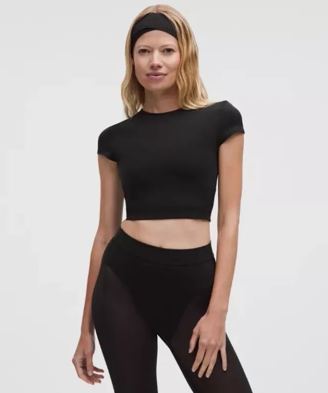 lululemon – Women's Nulu Mesh-Back Baby Tee – Color Black – Size L