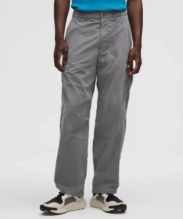 lululemon – Men's Woven Oversized Cargo Trousers SLNSH Collection – Color Grey – Size 29