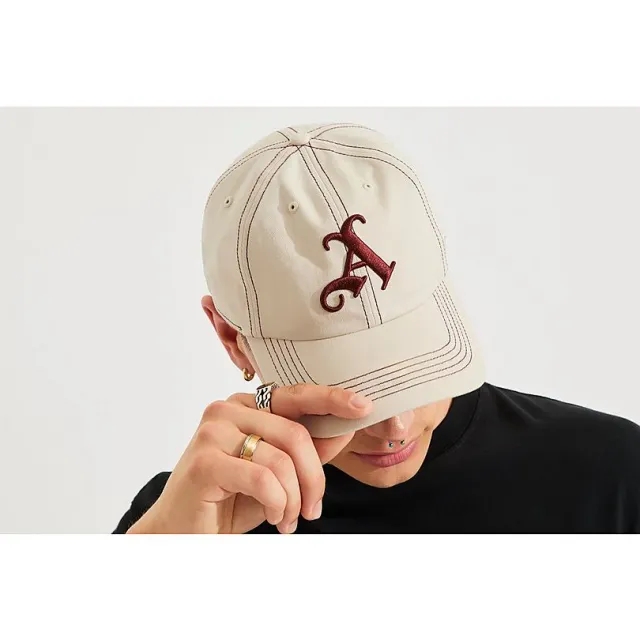 Arsenal 47 Gothic A Contrast Stitch Clean up, Multicolor