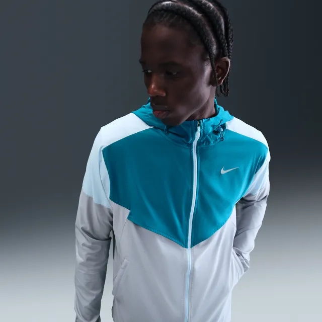 Nike Impossibly Light Windrunner Men's Running Jacket - Blue - Sustainable Materials