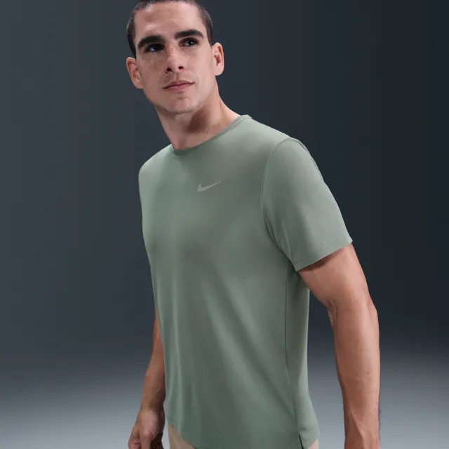 Nike Miler Men's Dri-FIT UV Short-Sleeve Running Top - Grey - Recycled Polyester