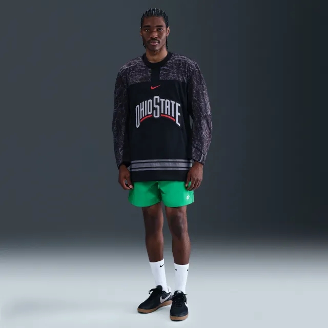 Nike Club Men's Woven Flow Shorts - Green