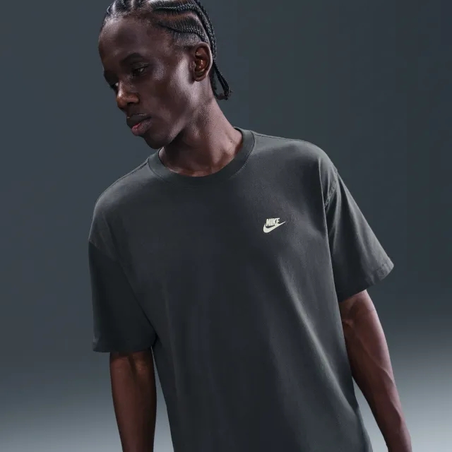 Nike Men's Max90 Basketball T-Shirt - Grey