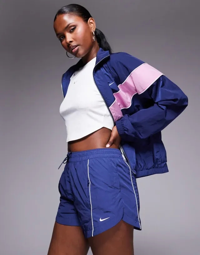 Nike Windrunner Woven 2 Inch Shorts In Navy