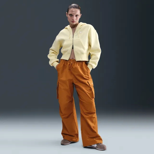 Nike Sportswear Women's Mid-Rise Oversized Woven Cargo Trousers - Brown - Cotton