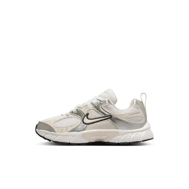 Nike V5 RNR Younger Kids' Shoes - White