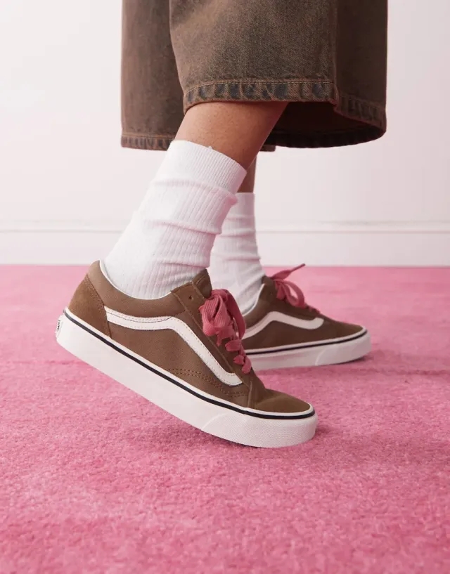 Vans Old Skool Trainers In Brown And Pink