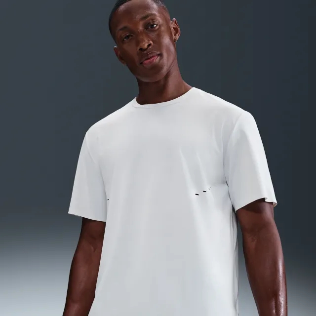 Nike Run Men's Dri-FIT ADV Short-Sleeve Running Top - White - Sustainable Materials