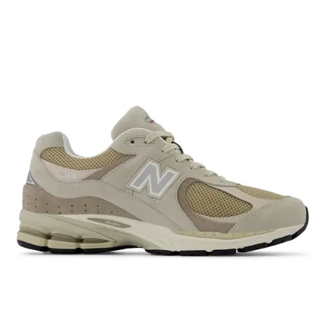 New Balance Unisex 2002R in Grey/Beige Suede/Mesh