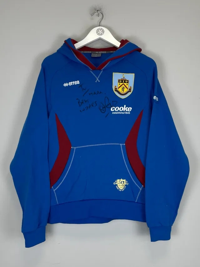 2009/10 BURNLEY *OWEN COYLE SIGNED* HOODIE (L) ERREA | Cult Kits