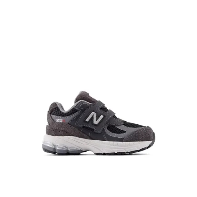 New Balance Infants' 2002 HOOK & LOOP in Black/Grey Leather
