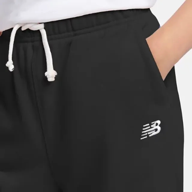 New Balance Girls BB Small Logo Jogger in Black Cotton