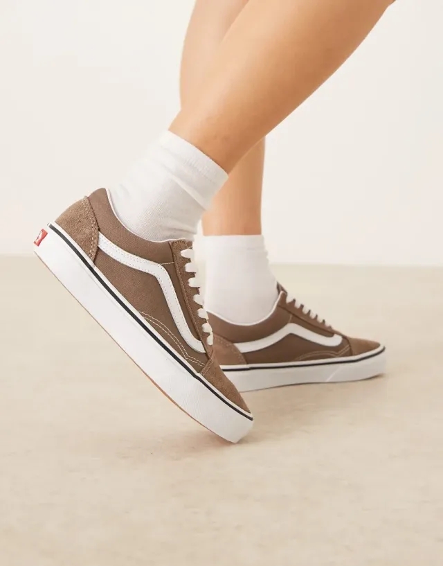 Vans  Old Skool  men's Shoes (Trainers) in Brown