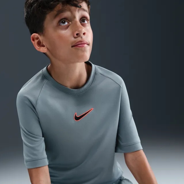 Nike Academy Older Kids' Dri-FIT Short-Sleeve Football Top - Grey - Sustainable Materials