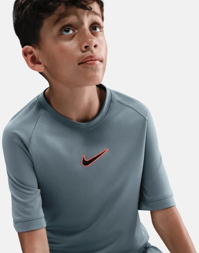 Nike Older Kids Academy T-Shirt in Grey/Black 