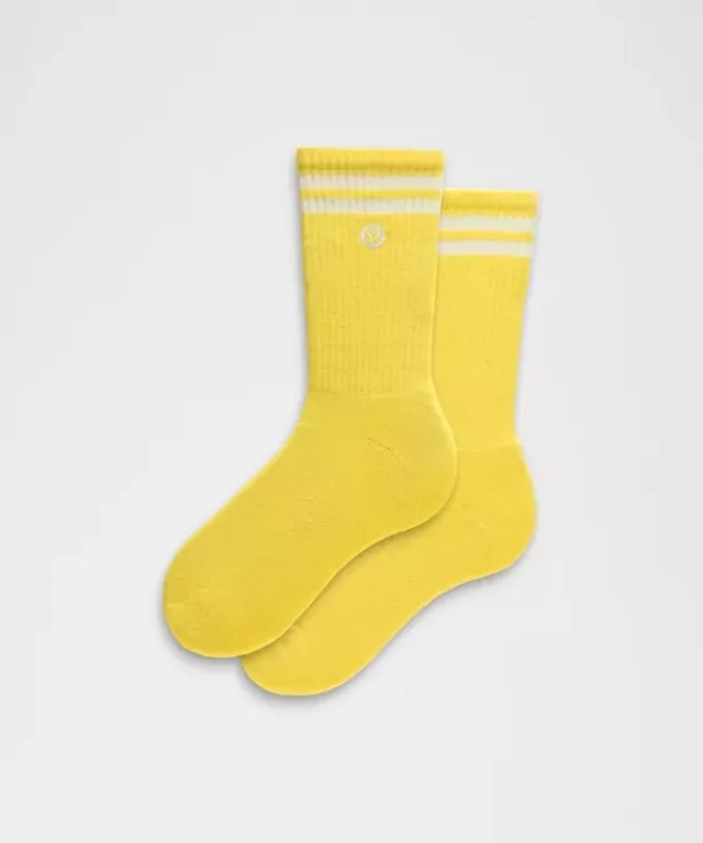 lululemon – Unisex Daily Essential Crew Socks Stripe – Color White/Yellow – Size L