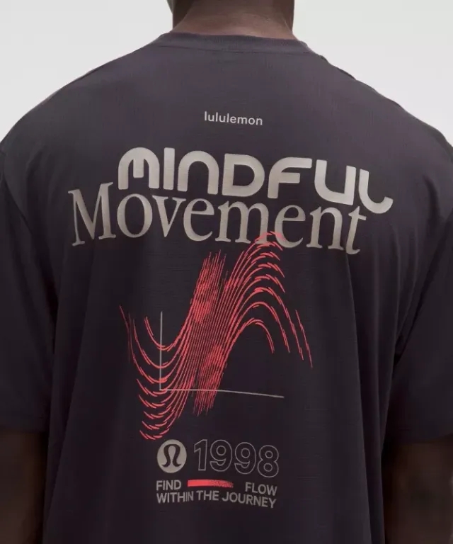 lululemon – Men's Mile Maker T-Shirt Graphic – Color Black – Size L