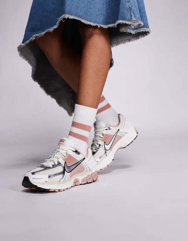 WMNS Zoom Vomero 5