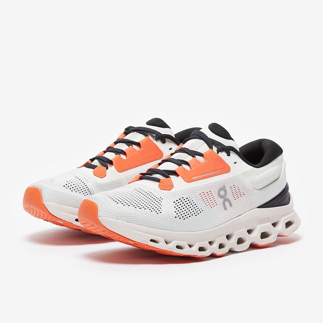 On Womens Cloudstratus 3