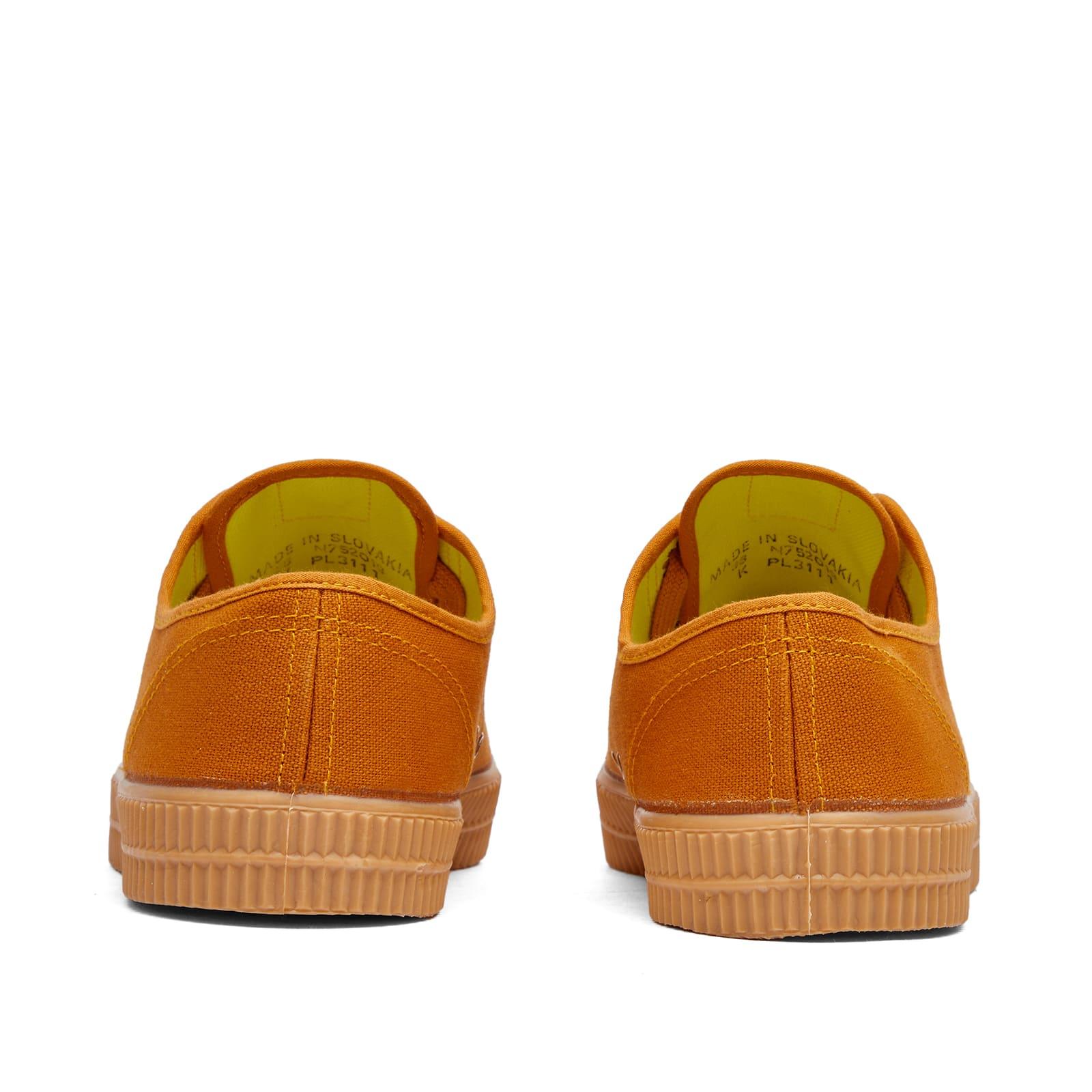 Novesta Star Master Cinnamon